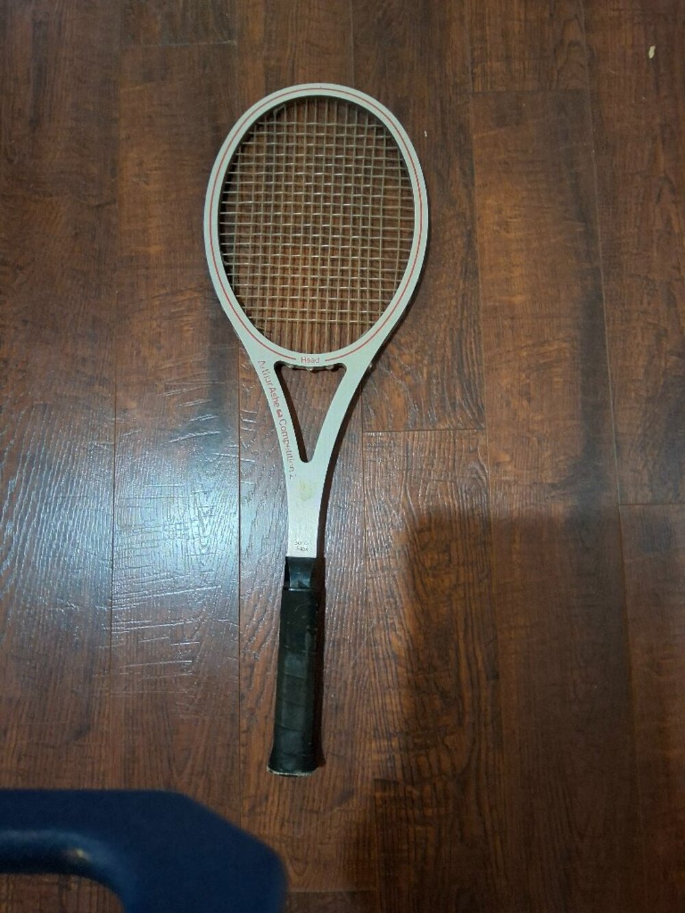 Vintage Arthur Ashe competition 2 racket